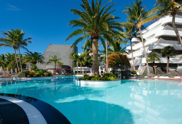 Plus Fariones Suite Hotel Puerto Del Carmen Lanzarote On The Beach